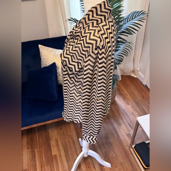 Chevron Patterned Lightweight Women's Top Camisole - Picture 11 of 15